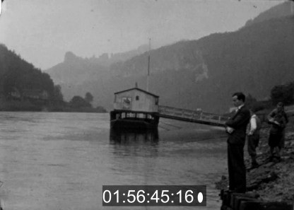 Die Verfilmung von Karl Ulrich Schnabel ist die einzige Realfilmversion, in der die Hauptfigur Munk die im Buch beschriebene Weltreise auch antritt.