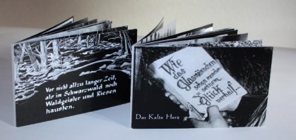 Zwei Postkartenserien mit Bildern aus dem Film sowie Making Of.